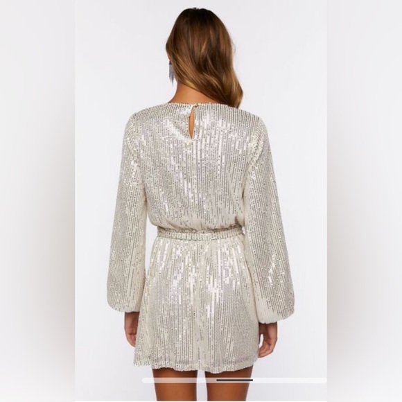 🥂👗✨ Forever21 Sequin Peasant Long-sleeve Mini Dress-S-Champagne-NWT - Picture 4 of 16